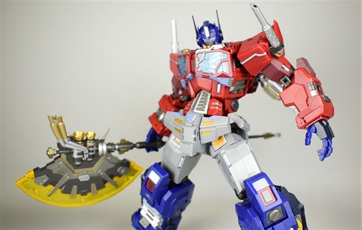 谁能拒绝这么帅的可变形擎天柱！变形金刚WT旺财玩具红色大名擎天柱