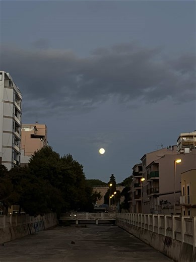Easy Eyelash Tutorial for Stunning Looks