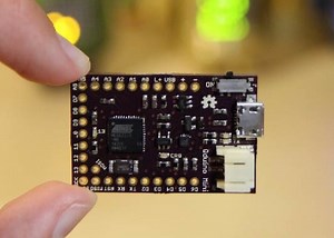 Qduino Mini Arduino Based Monitor And Battery Charger (video)