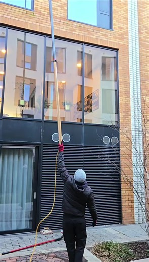 high level window cleaning #windowcleaninglife #windowcleaning #tictok #videoviral #highlevelwindowcleaning #followformore #freequotation