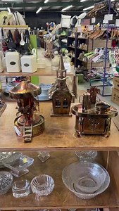 Oh my goodness!!! Check out the 1970’s copper music boxes that I found at the thrift store 🥰 Y’all know how much I love my vintage toy stoves but I’ve never seen a vintage stove music box! See how the pot lids move up and down on the stove as the music plays? Oh, I just love it! I loved the church one so much but I think someone had wound it too tightly so it no longer plays music so I left it behind. There was a 4th one too but it was missing the piece that held the music box. Upon some resear