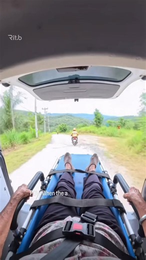 POV: When the ambulance gives you a rollercoaster ride instead. 🙏🏻 #ambulance #reaction #pov #ปลอดภัย