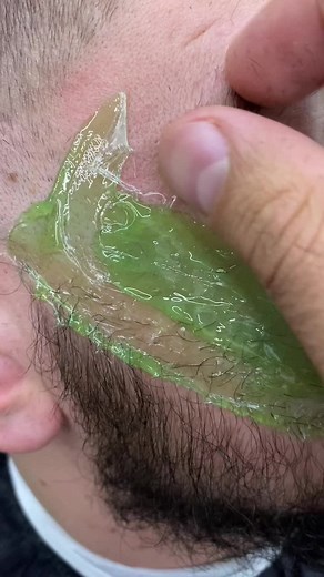 Beard Waxing Removal Process Explained