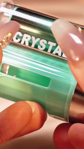 It’s your turn! Simply spin the pod, hear the “click clack,” and switch flavors effortlessly.#SkeCrystal4in1 #skecrystal #ske #💅 #4in1 #foryou #fyp