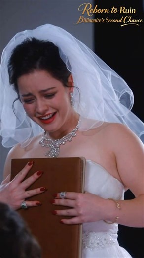 🍿Reborn, Billionaire's Second Chance👉Watch Full episodes: https://minitvv3.juhaokangz.com/share/middle/wo5i14n1rblfcoaq3a3tnk1x?campaign_id={{campaign.id}}&adset_id={{adset.id}}&ad_id={{ad.id}}&campaign={{campaign.name}}&adgroup={{adset.name}} ✨#RevengeStory #TimeTravel #SecondChance #Betrayal #fypシ #trendingreels #poortorich | Mini-drama-C1