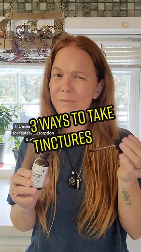 3 Ways to Take Herbal Tinctures: Under the Tongue, in Water, or in Beverages