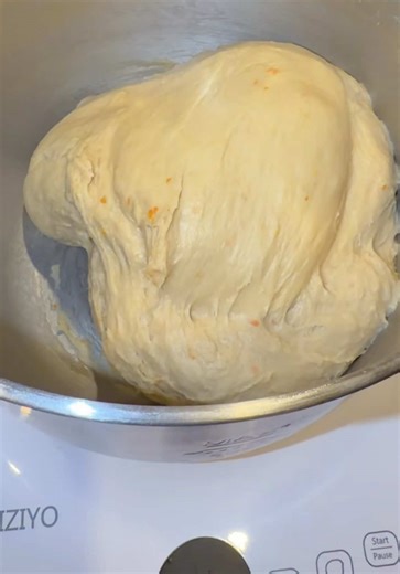 Mezcla y Amasa sin Esfuerzo con la Amasadora Eléctrica