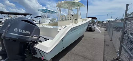 Used 2018 Cobia 301 Center Console, 34238 Sarasota - Boat Trader