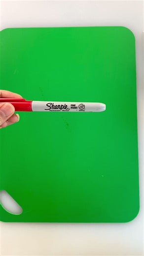 1.5K views · 11 reactions | Coconut oil to remove Permanent Marker. #coconutoil #sharpie #sharpieart #hack #hacks #cleaninghacksthatwork | Sara L | Facebook
