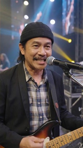 เพลงบัวลอยจากพี่แอ๊ดคาราบาว #travel #drummer #colonelkkjϟ #live