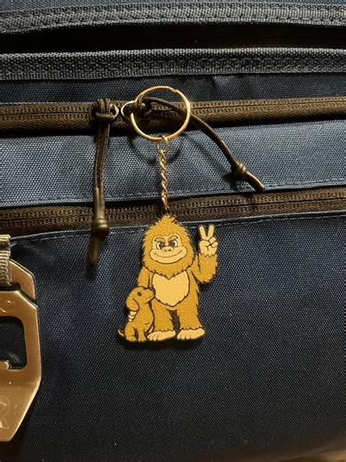 Bigfoot Keychain Charm With Dog, Sasquatch Peace Sign, Backpack Charm, Outdoor Adventure Gift - Etsy UK