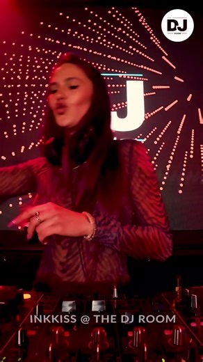 Live DJ Set Experience at The DJ Room