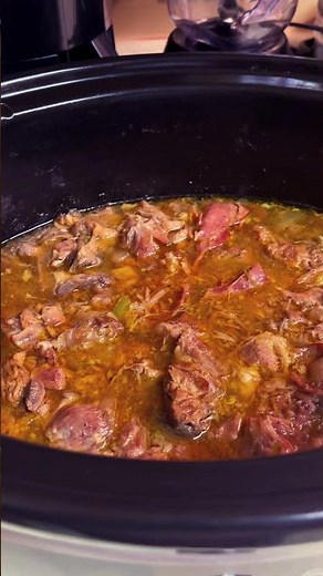 Watch How I Cook: Tender #Pork Neck bones in a Crock Pot #viralvideo #subscribetomychannel #meat