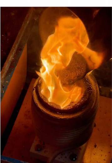 Transforming Cuban Link Jewelry: From Dust to Gold