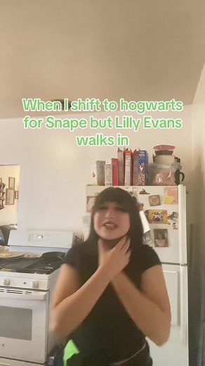 She may not want sev but mama bear does 👅#harrypotter #snapetok #severussnape #maraudersera #shifttok