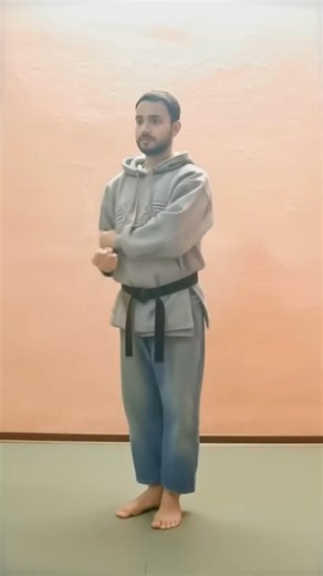 Karate Moves and Steps#Karate #MartialArts #KarateMoves #KarateSteps #SelfDefense.