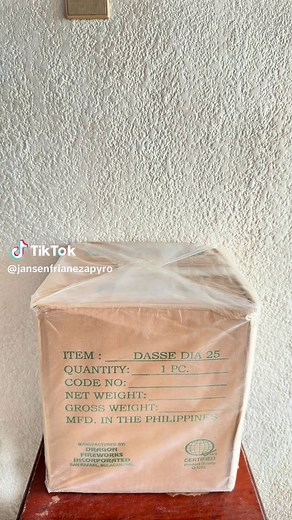 DASSE DIA 25 Shots Bombshell Fireworks for New Year's Eve