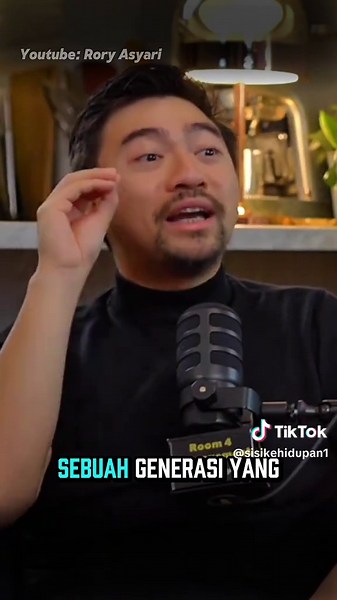 📉 Fakta pahit abad ini: Untuk pertama kalinya dalam sejarah modern, IQ sebuah generasi lebih rendah dari generasi sebelumnya. Biang keroknya? Kecanduan media sosial. Buat kalian yang ngerasa Gen Z, ini tamparan keras biar nggak cuma jadi budak algoritma! 🧠⚡ #genz #adythiapratama #sisikehidupan #mentalitas #fyp