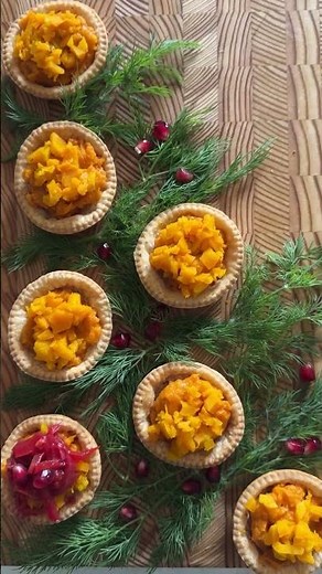 Fresh Cranberry Sauce with Ginger + Orange (or Apple) | Easy Anti-Inflammatory Holiday Recipe