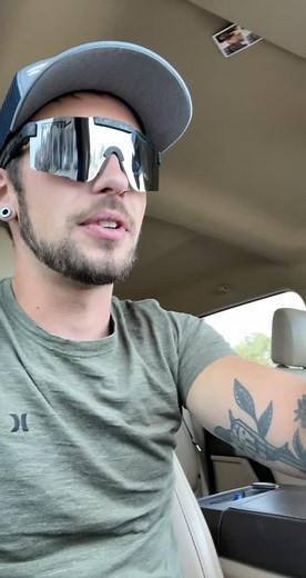 30s Comedy: Sneezing, Farting, and Back Cracking | Funny Video