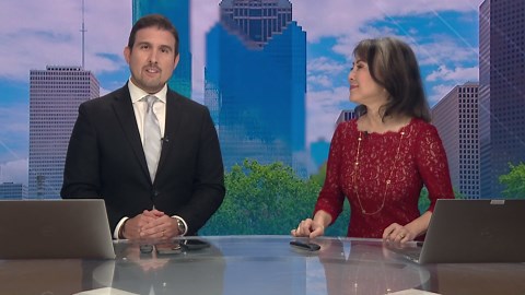 1 free checked bag: Frontier offering limited deal