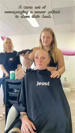 The crowd was shouting out #Neymar's name during the France vs. Brazil game 🗣️ #football #soccer #futbol #espnsocial