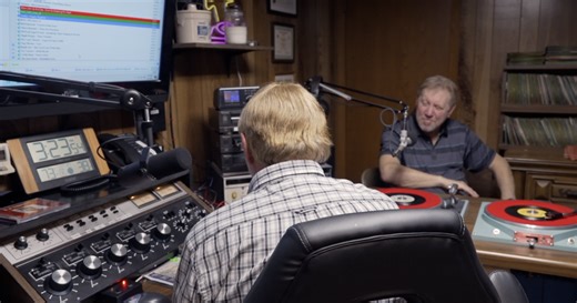 Fox Valley friends bring WKAU back to life from a Little Chute basement