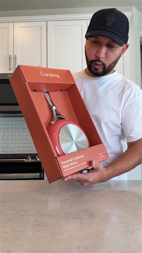Caraway frying pan 🍳 is perfect addition to any kitchen #caraway #carawaypan #carawayhome #nontoxicliving #kitchenessentials