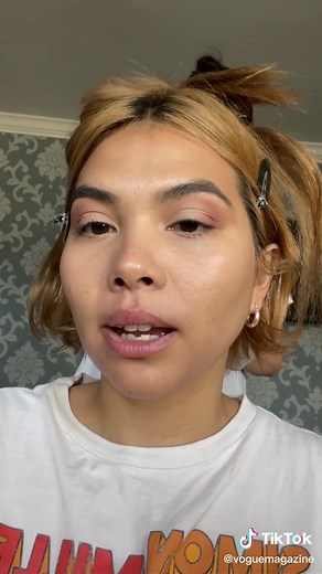 That time @Hayley Kiyoko got to meet Vice President Kamala Harris and perform at the VP’s house! In honor of #Pride, Hayley was invited to perform at Vice President Kamala Harris’s Pride reception at her residence in DC. Hayley performed a three song set including “What I Need,” “Gravel to Tempo” and her current single, “For The Girls,