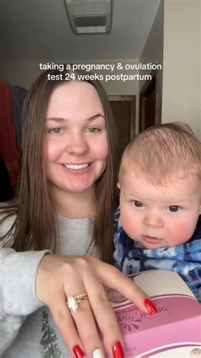 take a pregnancy and ovulation test with me 24 weeks postpartum #postpartum #pregnancytest #ovulationtest #pregnancy | simplysunshineblog