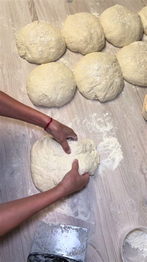 2 Ways to Shape Sourdough Bread Dough