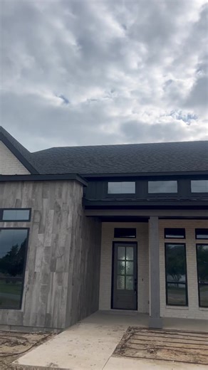35 minutes out of Dallas TX 🤠 New construction! Emily White The Agency Rockwall #0782538 972-951-6213 Emily.white@theagencyre.com