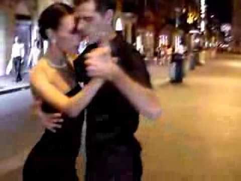 Fantastic Argentinian Tango Street Dance Accompanied By Armik's Lovely Music (Tropical Breeze) آرمیک