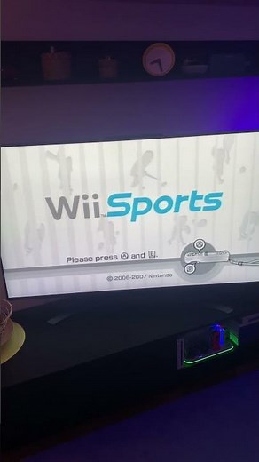 Playing Wii sports 😁