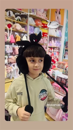 Cold ears? Not this winter ❄️😉 Wrap yourself in cloud-soft comfort with our MUMUSO Sounding Air Cushion Earmuffs 🎧💨 Lightweight, warm, and super stylish — your new cold-weather bestie 🧣✨ Stay cozy. Stay cute. Stay MUMUSO 💖 #MumusoUK #WinterEssentials #StayWarm #CozyVibes #CuteAccessories ❄️🧸