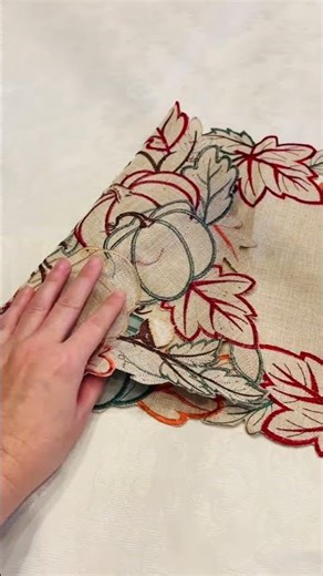 A Cozy Touch For Thanksgiving | AILUOQI Thanksgiving Decorations Fall Table Runner
