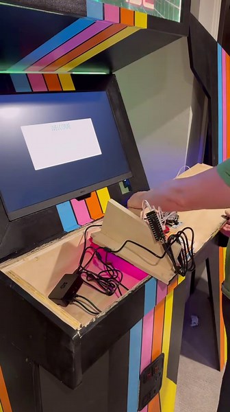 Last-minute gift surprise, DIY arcade cabinet for kids