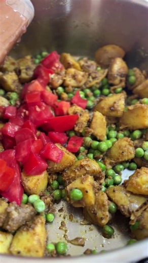 Learn Indian Cooking the easy way. Use SPICE20 for 20% discount link in bio Spice Tin Recipe Club