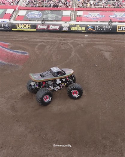 The one and only Bryce Kenny will be dropping in for the competitive debut of Tech Deck Wreck Deck this fall! 🤘Looking forward to a smashing good time. Stay tuned for more details about the Fall Stadium Series 👀 #MonsterJam #MonsterTrucks #TechDeck #BryceKenny #Spinmaster #FallStadiumSeries | Monster Jam