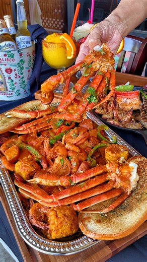 LA EATS (Official) on Instagram: "@crabbysmontebello 🔥🦀 GIANT PEDRO PLATTER, JUMBO MARGS, and PARILLADA FOR TWO! 🙌🏼 125 N Montebello Blvd, Unit D, Montebello, CA 90640"