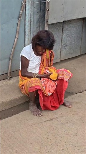 Respect old woman 🥲 #short #viralvideo