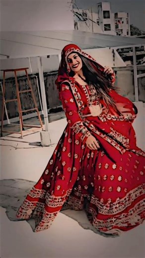 Beautiful Traditional Lehenga Dance 💃 | Red Bridal Look | Desi Dance Reel ‪@Payalthakor021‬