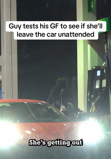 Guy tests his girlfriend to see if she’ll leave the car unattended Full video link in bio #faceyourfear #stolencar #stolen #thief #thieves