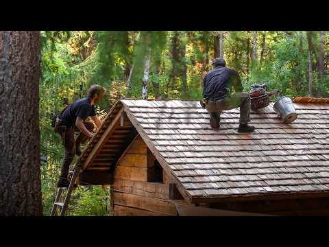 #11 On pose notre toiture en bois, à la main, sans machines