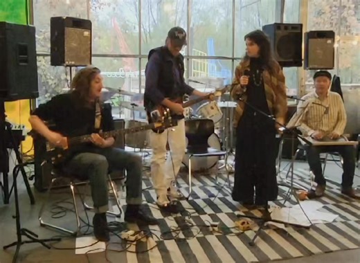 60 years ago 'Ring Ring I've got to sing' was introduced as a Philips 7" single to the public of the Muze with a concert by Ferre Grignard on the 26th of January 1966 Happy birthday to this Belpop Classic . HASH BAMBOO SHUFFLE was surprised when granddaughter Aenea Grignard joined us for a reprise of her grandfathers hit For this anniversary we will play a concert at the 'Ferre Grignard' art expo in FABRIEK NOORD - Lange Beeldekensstraat 94 Antwerpen. Join us Saturday the 31sth of January. We st