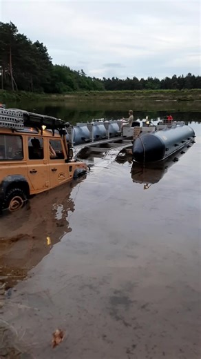 #remotecontrolcar #scalemodel #rccar #rccarsoftiktok #rc #modelcar #scaletruck #cameltrophy #camelthrophy #defender #landrover #landroverdefender110 #rchobby #rcboat #rcadventure #scale #scalebuilder #remotecontrol