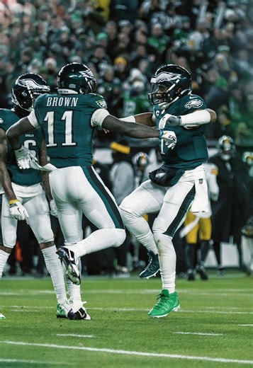 Exploring the Fascinating World of Bird Flocks