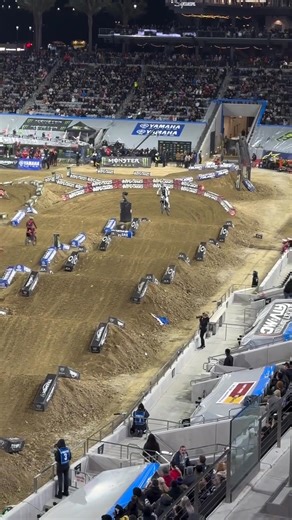 Eli Tomac grabs the holeshot and dominates Heat 2 in the 450 class—unstoppable from start to finish! 🔥💨#EliTomac #Supercross #450Class #SupercrossLive #MXGP #MotocrossRacing #HoleshotKing #DirtBikeLife #MotoFans #RaceDayVibes | Jeremy Lawrence