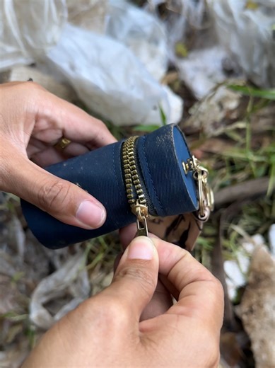 Wow! a lot of dollars in this bag #money #findmoney #found #fyp #pageforyou