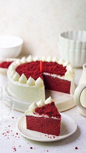 Shivesh Bhatia on Instagram: "Looking for a cake recipe that gets ready in less than 10 minutes in a microwave💁🏻‍♂️ ? Then this eggless Red Velvet cake is going to top your list ❤️With a super soft texture and an incredible red velvet flavour this recipe will make for an indulgent weekend treat, my word 💯🙌🏻 Ingredients ✨1 cup castor sugar ✨1/2 cup oil ✨1 + 1/4 cup buttermilk ✨1/4 cup yogurt ✨1/2 tsp vanilla extract ✨5-6 drops of red food colour ✨1 + 1/2 cu